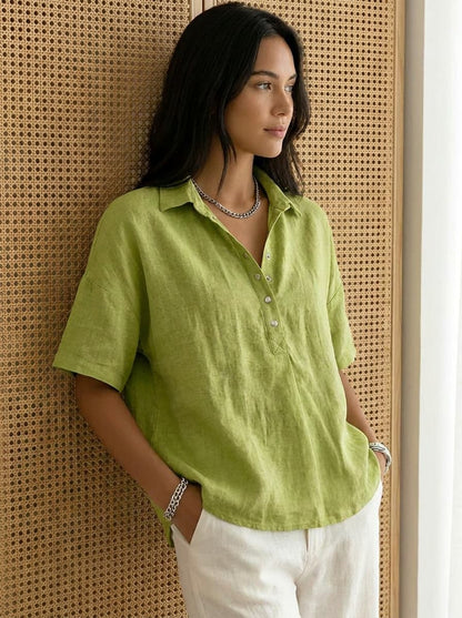 Bianca — Sommerbluse mit V-Kragen & Knopfdetail
